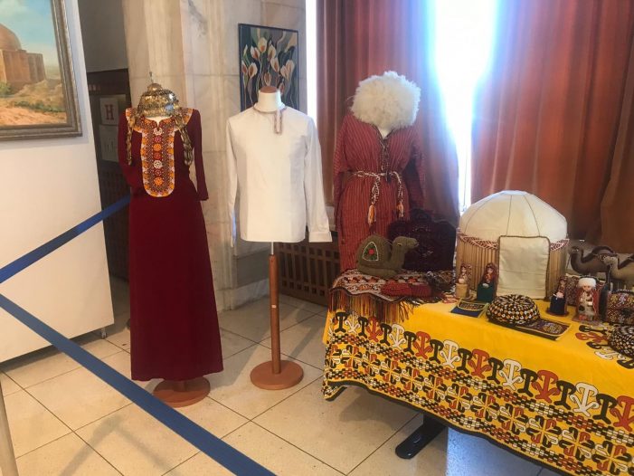 „Cultură și tradiție în Turkmenistan”, în Parcul Dendrologic din Carei (Foto)