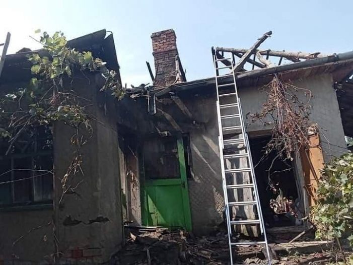 O familie are nevoie de ajutor în urma unui incendiu (Foto)