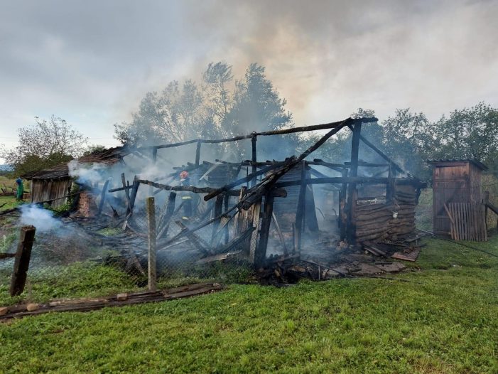 Anexa gospodareasca prapadita de foc. Daune mari (Foto)