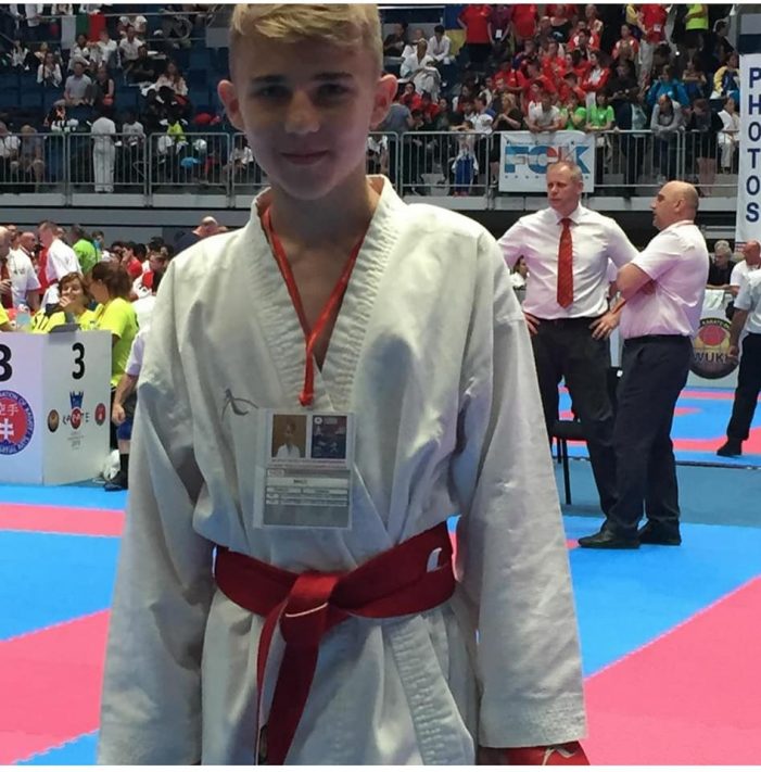 Să-l ajutam pe David ! Copilul de 14 ani suferă de o boala crunta ! (Foto)