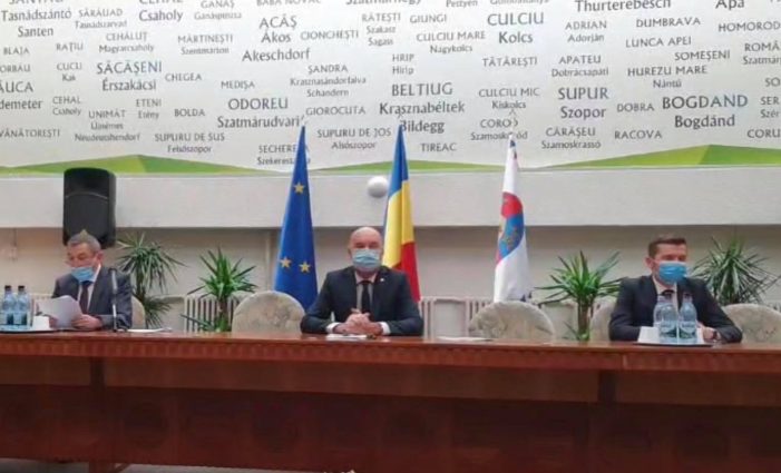 Consilierii judeteni au depus azi juramantul (Foto)