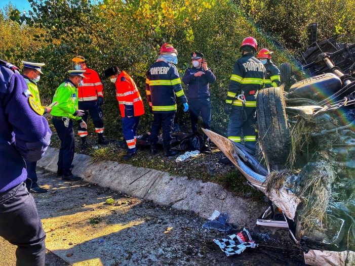 Tragedie pe șosea ! Un mort și 14 răniți ! S-a activat Planul Roșu ! (Foto)