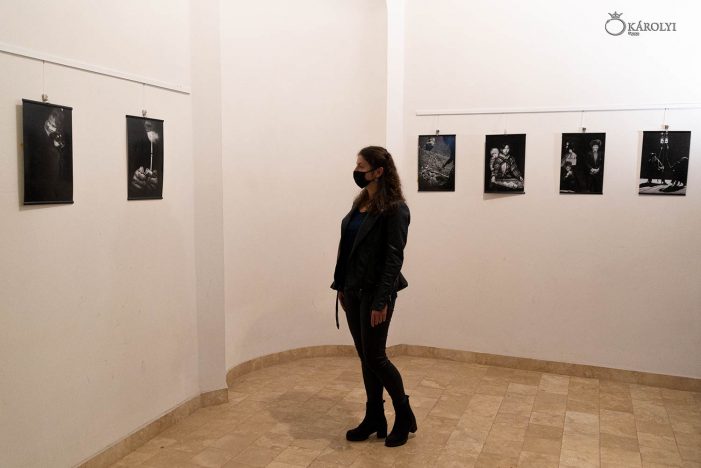 Arta fotografica din China, la Castelul Karolyi