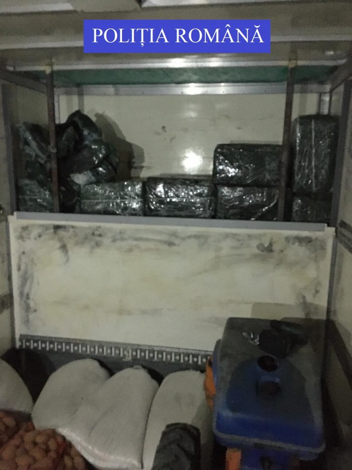 Țigări de contrabandă confiscate de polițiști