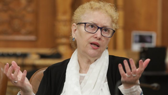Avocatul Poporului cere explicații de la MAI în cazul polițiștilor în civil care verifica purtarea măștilor