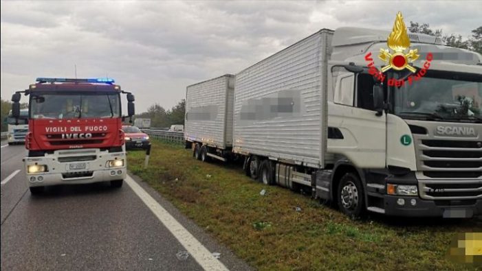 Un șofer roman de TIR a făcut infarct. A coborat din mașina și căzut la pământ, fără suflare