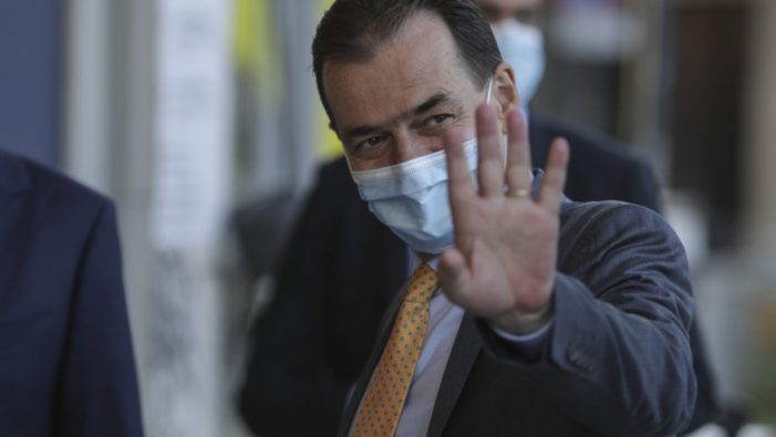 Orban, negativ la COVID. Premierul rămâne în carantina