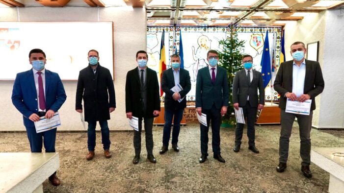 Parlamentarii satmareni și-au primit certificatele de aleși (Foto)