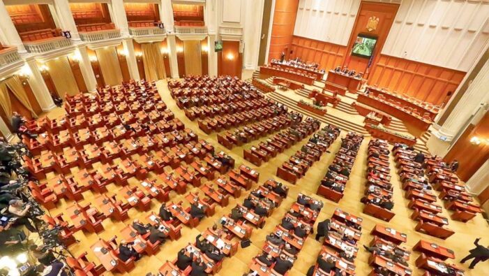 S-a votat ! Parlamentarii raman fara pensiile speciale !