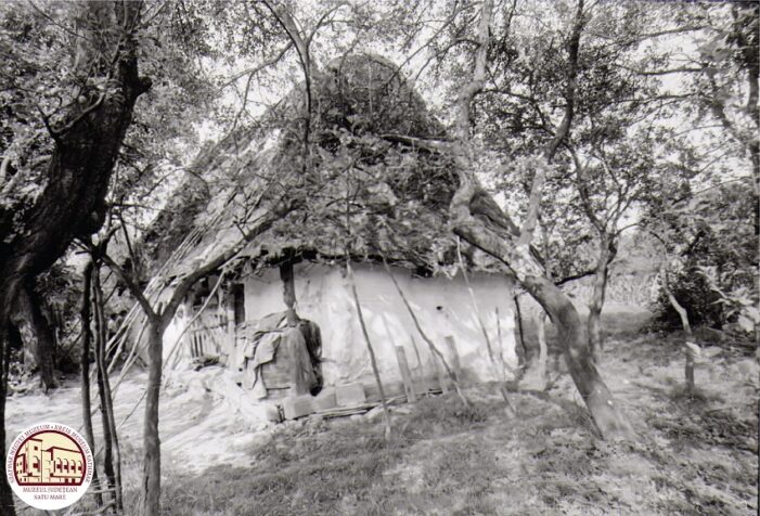 E ca Bojdeuca lui Ion Creanga. Casa de poveste în inima Oasului (Fotogalerie)