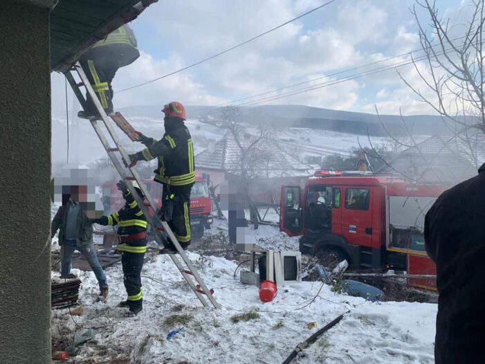 O casa a luat foc (Foto)