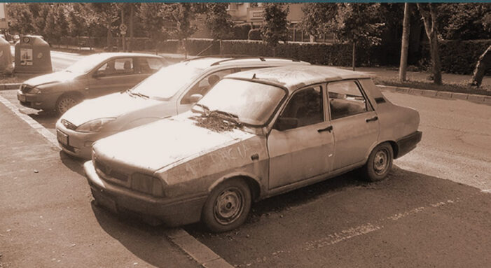 Se ridica masinile abandonate