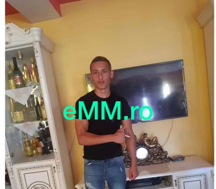 Băiat de 17 ani găsit mort de părinți