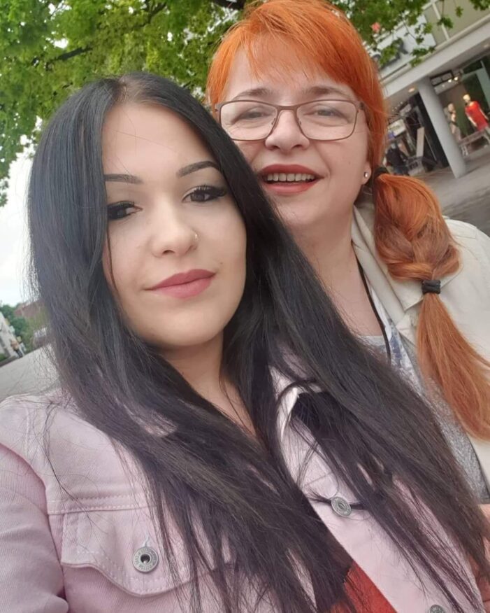 O satmareanca lupta pentru a-si salva mama