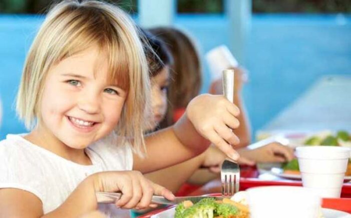 Cîmpeanu anunță noi schimbări în educație: Fără medii semestriale, fără teze obligatorii