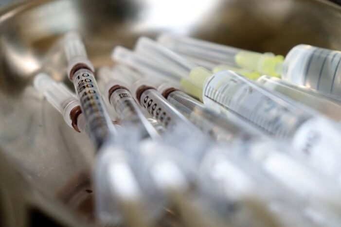 Începe vaccinarea anti-Covid la medicii de familie