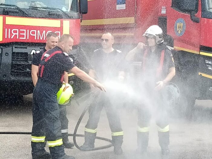 Recomandarile pompierilor pentru zilele caniculare
