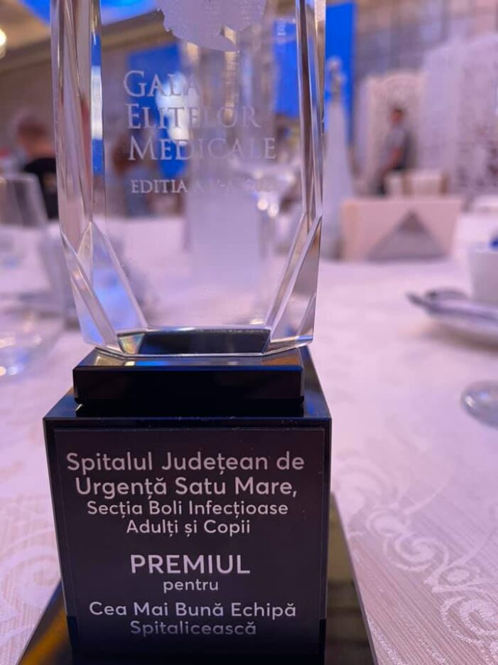 Sectia de Boli Infectioase de la Satu Mare, premiata la o Gala medicala (Foto)