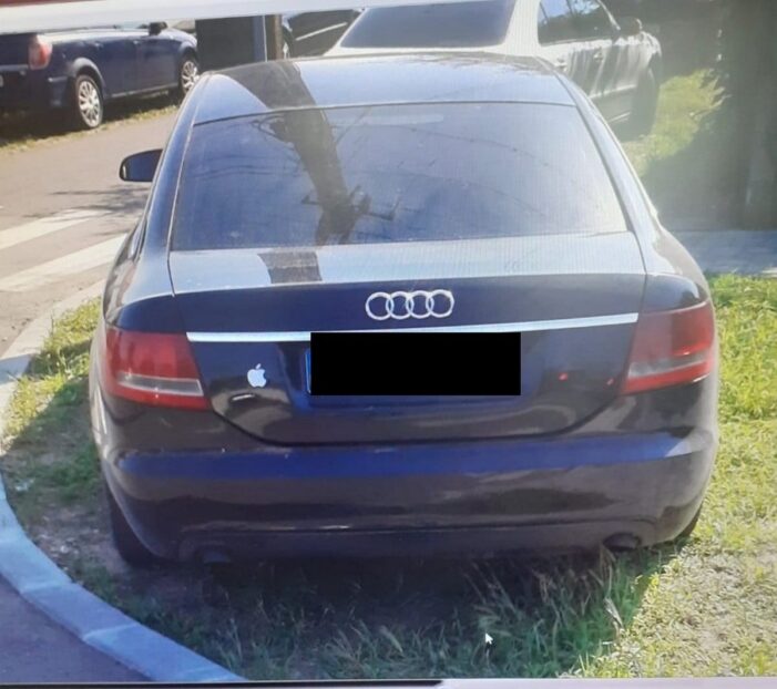 Masini parcate aiurea si in Carei (Foto)