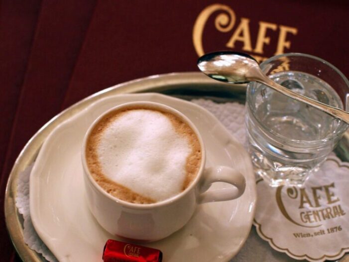 Care sunt prețurile unei cafele în Europa ?