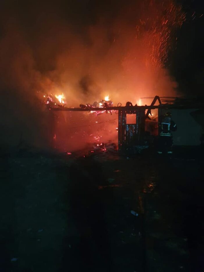 Incendiu la o sura ! Pagube mari ! (Foto)