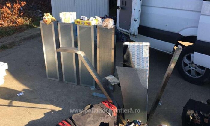 Doi traficanti, opriti la Petea (Foto)