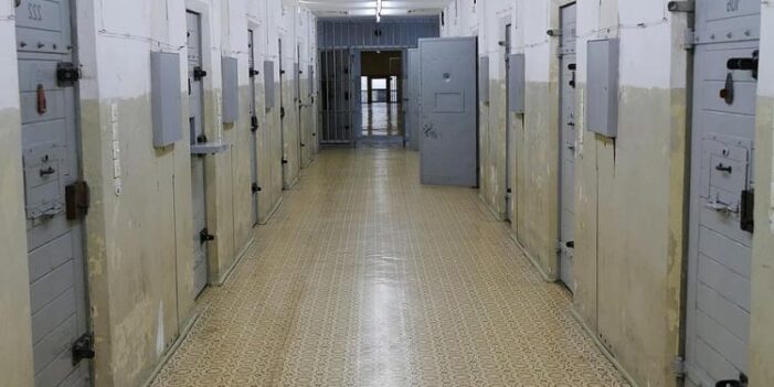 Despăgubiri pentru condamnații care au acuzat condițiile de detenție din închisorile din Oradea și Satu Mare