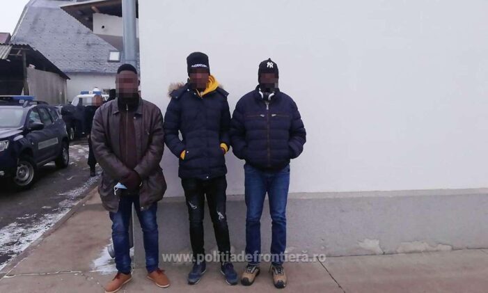 Trei migranti din Congo si Guineea, opriti de politistii de frontiera satmareni