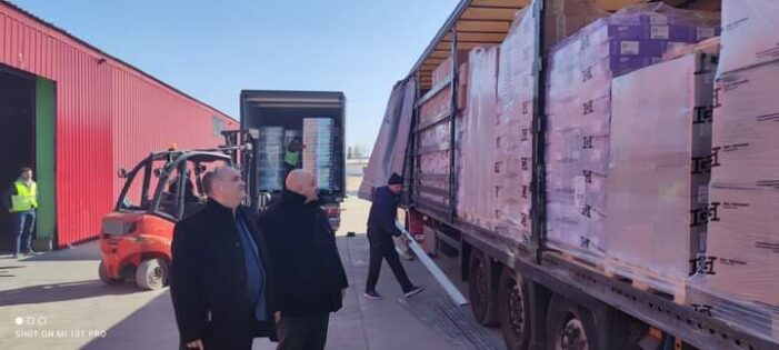 8 TIR-uri cu ajutoare pentru ucraineni au ajuns la Halmeu. Produse in valoare de 1 milion de euro !