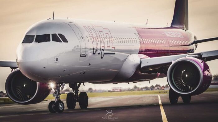 Alertă cu bombă: Un zbor Wizz Air a fost escortat din România până la Varșovia