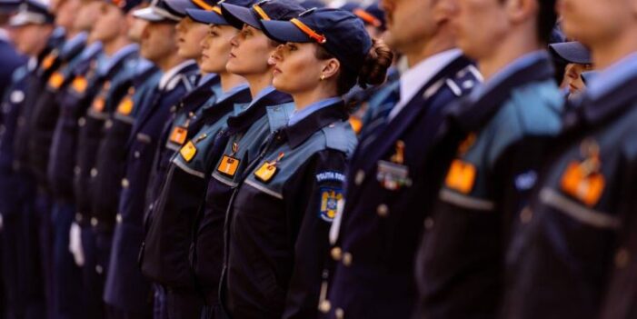 Vrei să fii jandarm, polițist sau pompier ? Se fac înscrieri la școlile Ministerului de Interne