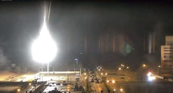 Incendiu la o centrala nucleara, dupa un atac al rusilor