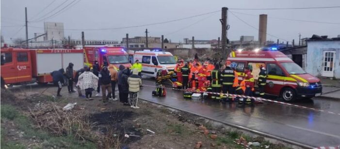 Tragedie: Șase persoane, dintre care 4 copii, au decedat în urma unui incendiu (Foto)