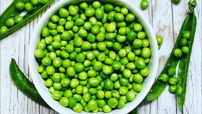 Mazare verde cu pesticide si ciocolata Kinder cu Salmonella, pe rafturile magazinelor din judet