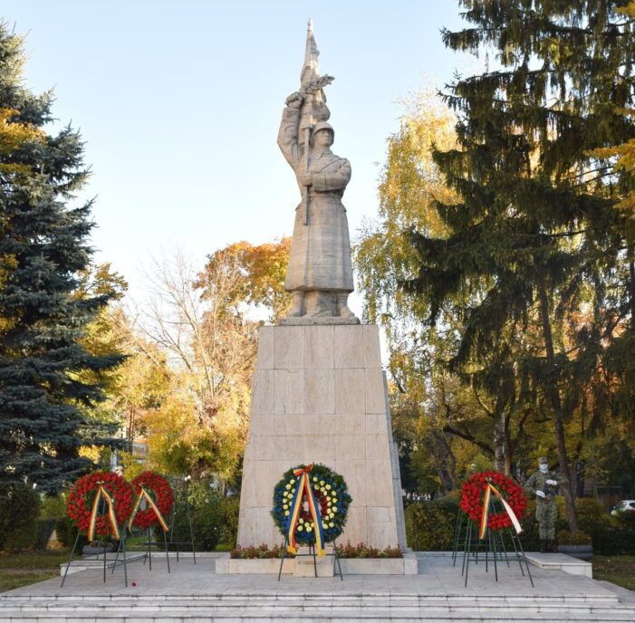 Tripla sarbatoare, marcata luni si la Satu Mare