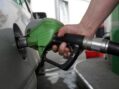 Ungaria introduce restricții. Începând de vineri doar automobiliştii maghiari vor putea cumpăra combustibil la preţ redus