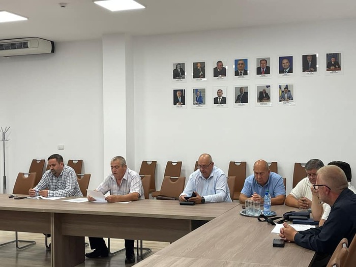 Combaterea ambroziei în atenția Instituției Prefectului