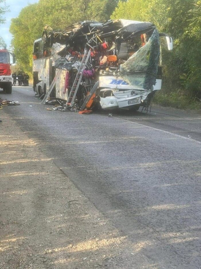 Noi detalii privind accidentul de autocar din Bulgaria. Care este starea victimelor transferate în România