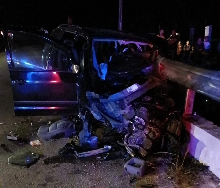 Doi tineri au murit azi-noapte într-un accident în comuna Crasna
