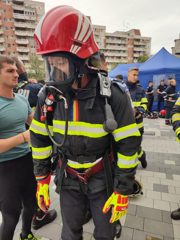 Porţile deschise la Pompieri