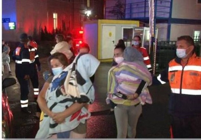 Incendiu la Spitalul de Copii. Zeci de pacienti evacuati (Foto)
