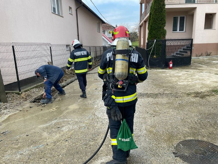Foc la o teava de gaz. Nu sunt victime