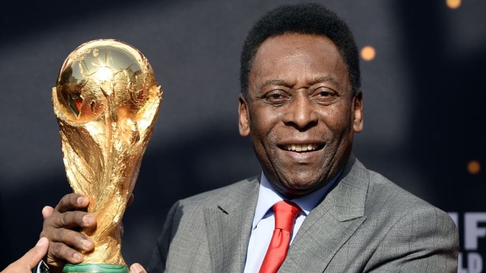 A murit Pele. legenda fotbalului mondial