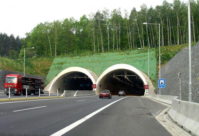 Vești proaste ! S-a anulat licitația pentru doua tronsoane ale Autostrăzii Transilvania