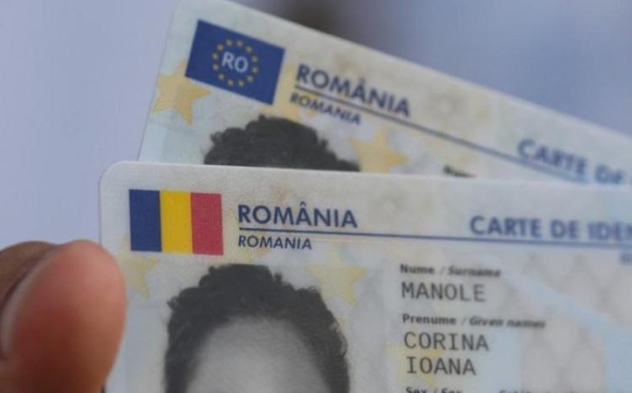 Cărțile de identitate electronice devin obligatorii pentru toți românii