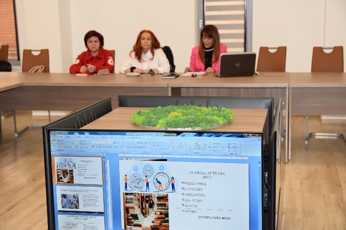 Şedinţă la Prefectură. Ce tematici s-au discutat
