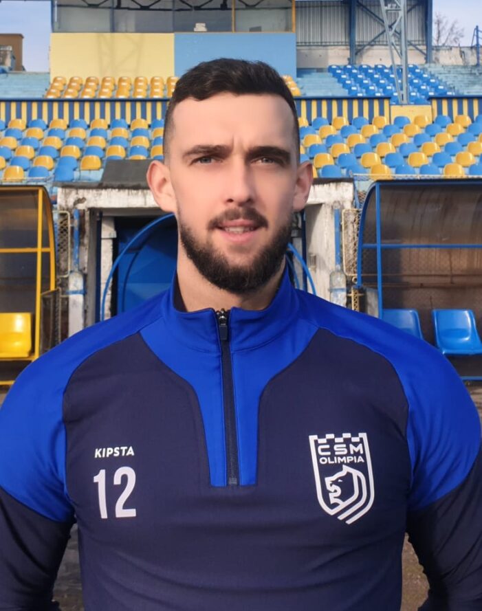 Fila Károly revine la Olimpia după zece ani Fila Károly revine la Olimpia după zece ani