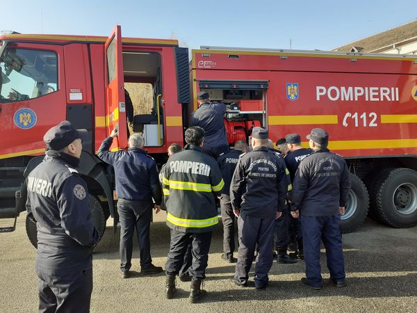 Autospecială nouă pentru pompierii sătmăreni (Foto)
