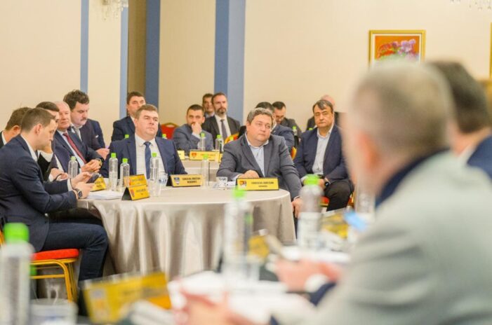 Uniunea Naţională a Consiliilor Judeţene din România s-a întrunit la Sibiu (Foto)