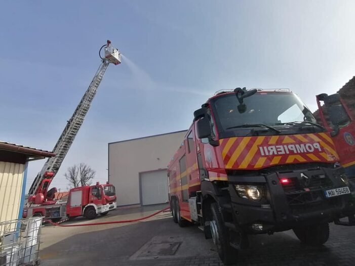 Incendiu la o fabrică din judeţul Satu Mare – Exerciţiu (Foto)